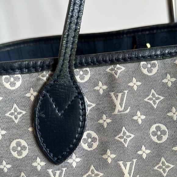 Louis Vuitton Neverfull Minilin - Picture 7 of 13